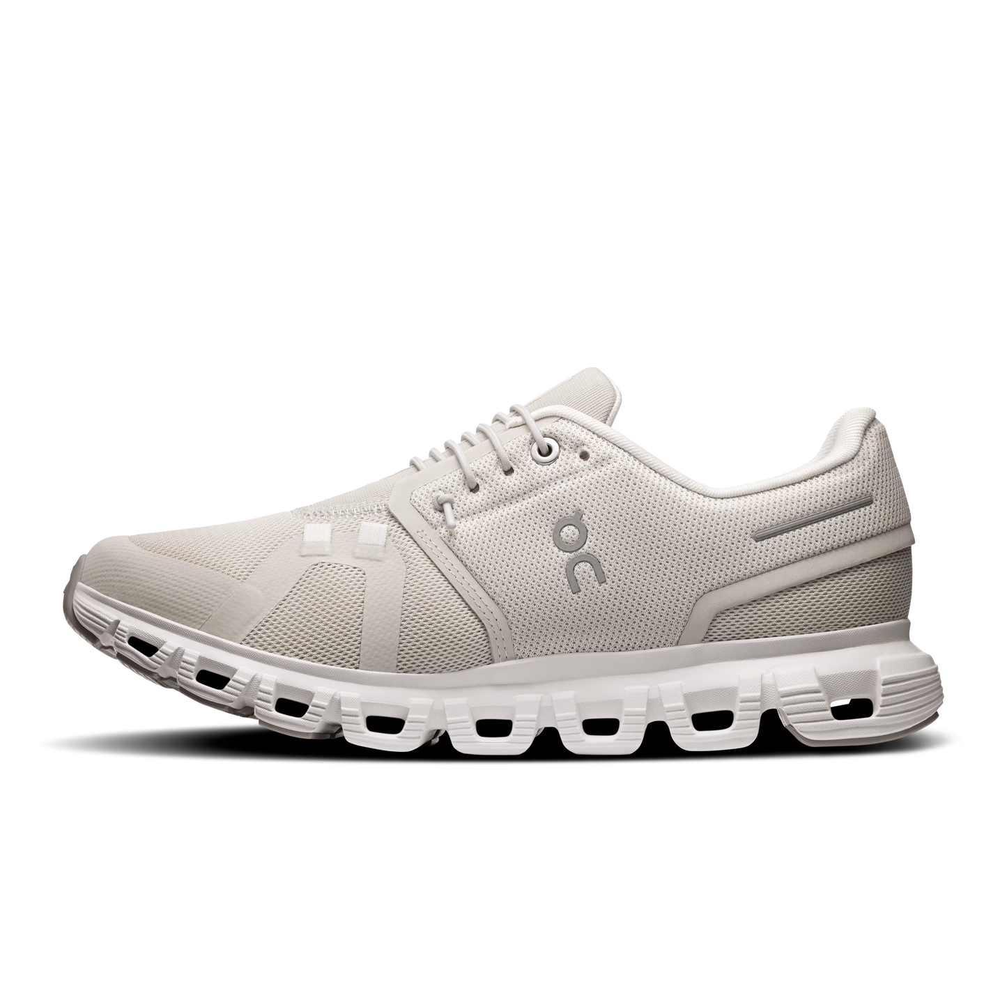 On Running Cloud 6 Pearl | White