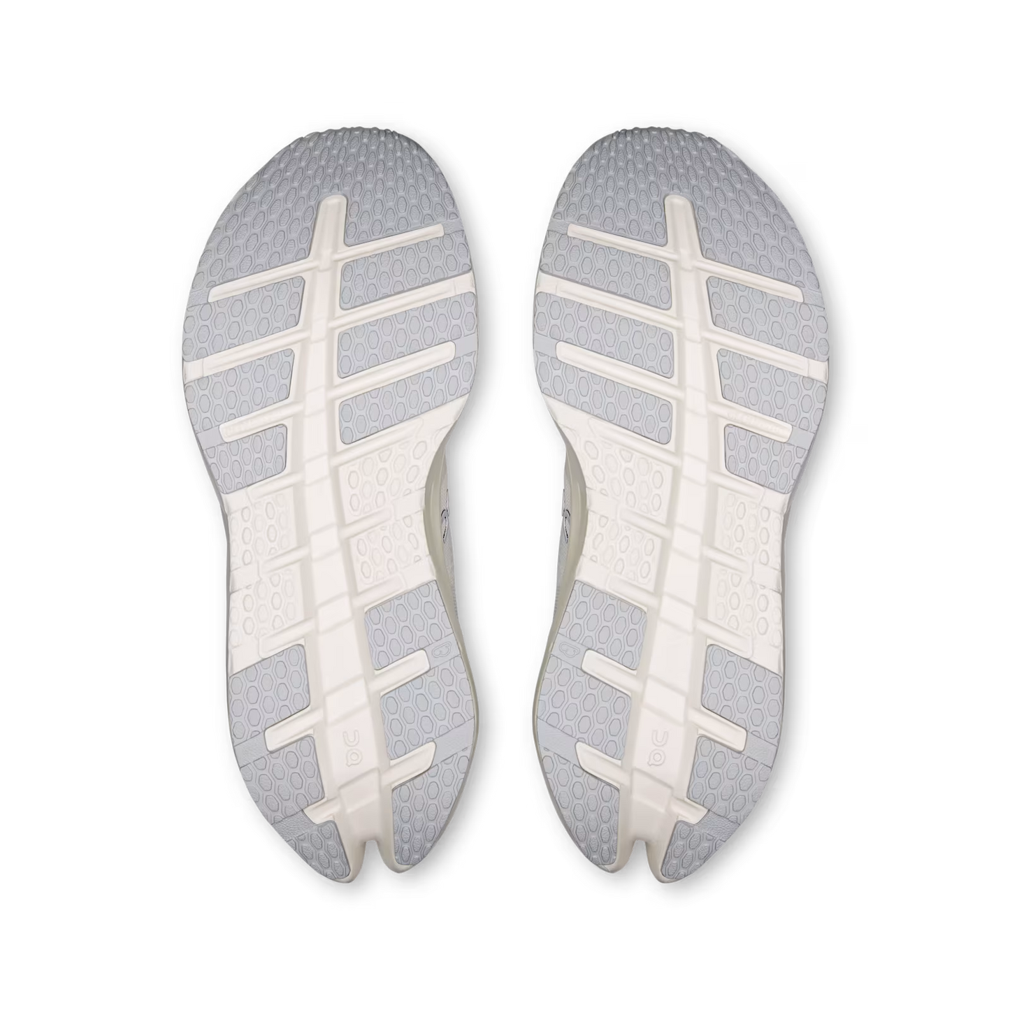 On Running Cloudrunner 3 White | Ivory