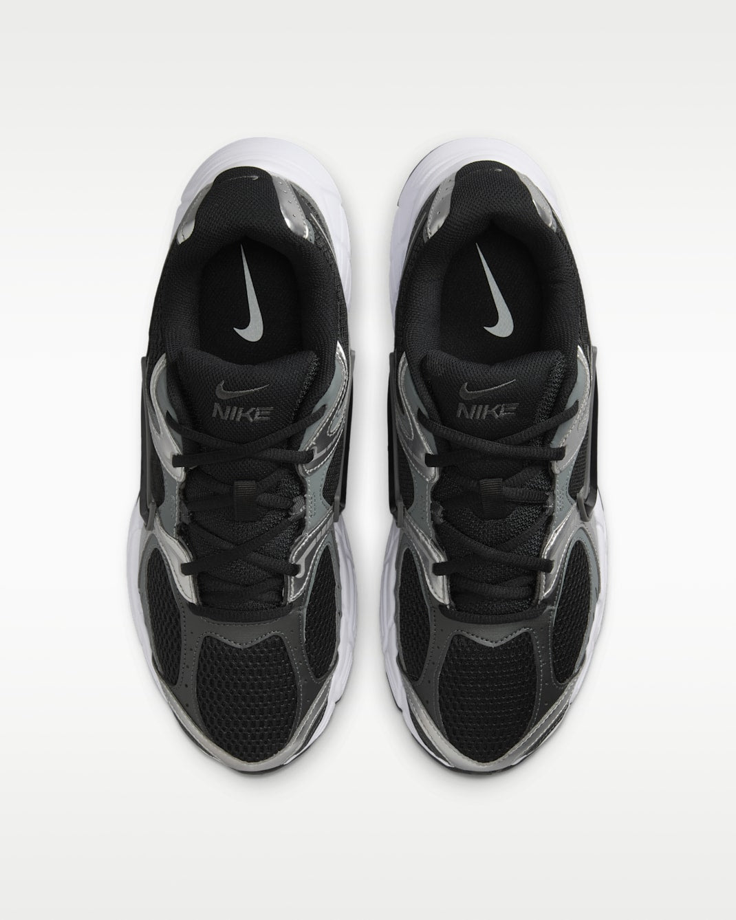 Nike V5 RNR Black/Anthracite/Smoke Grey/Black