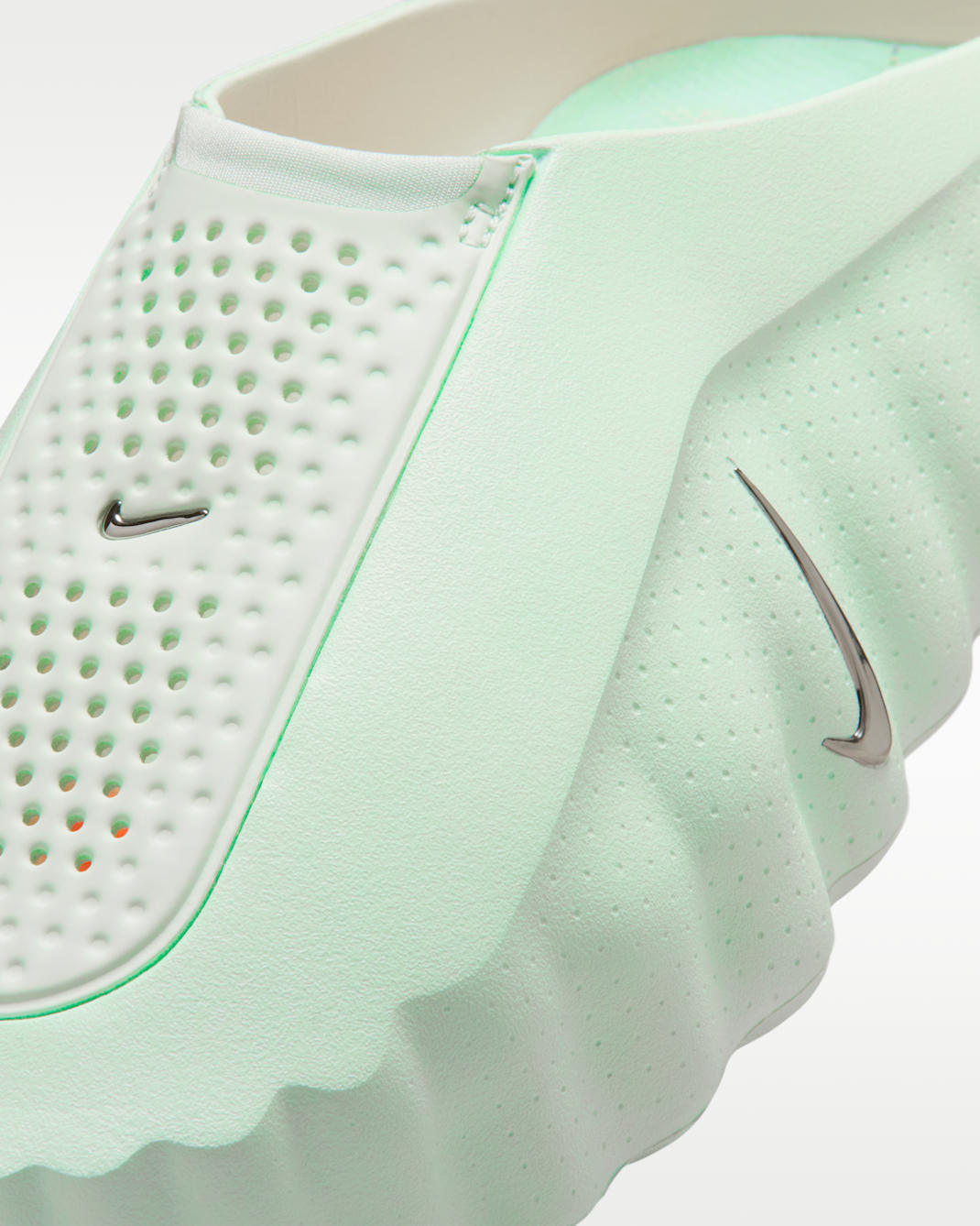 Nike Mind 001 Barely Green
