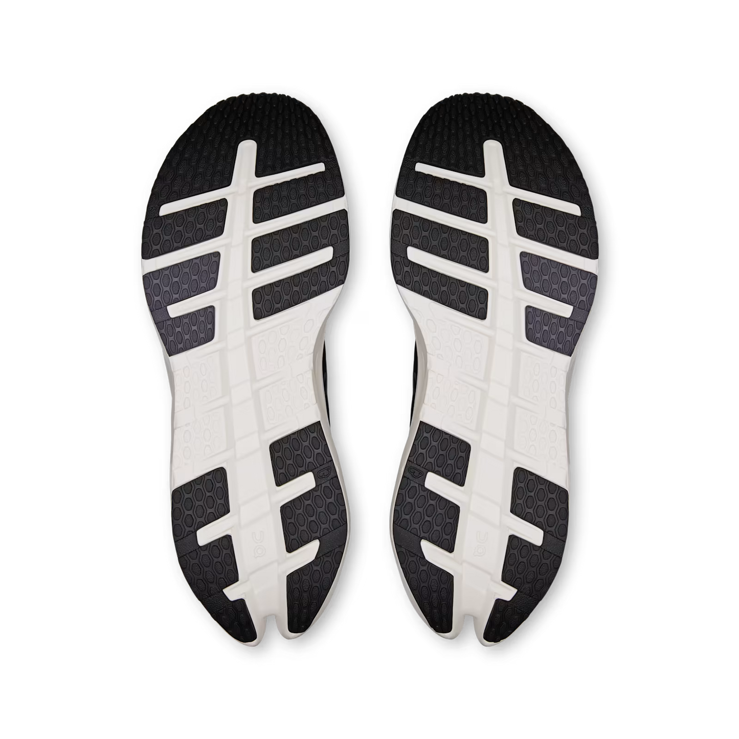 On Running Cloudrunner 3 Black | Ivory