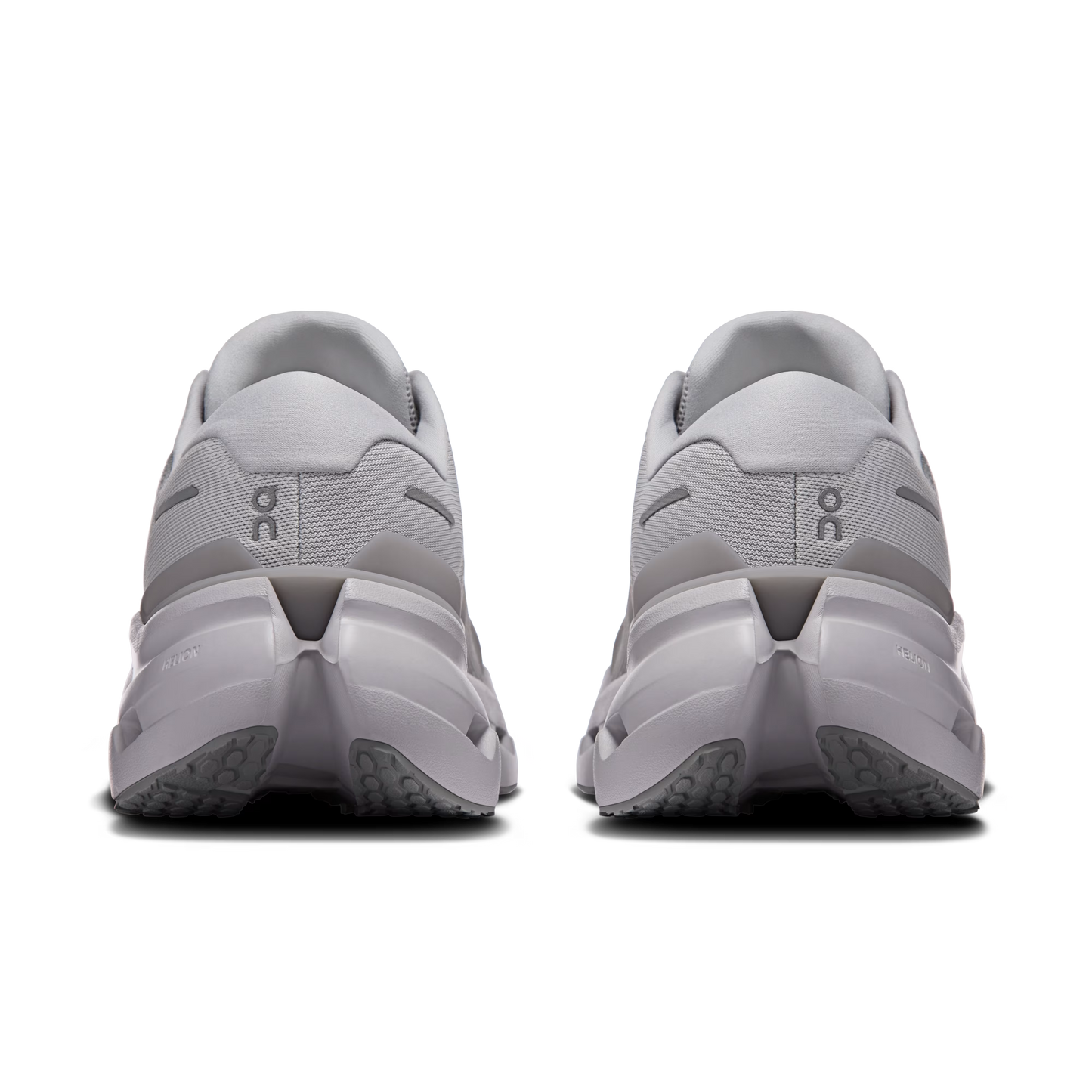 On Running Cloudrunner 3 Glacier | Alloy