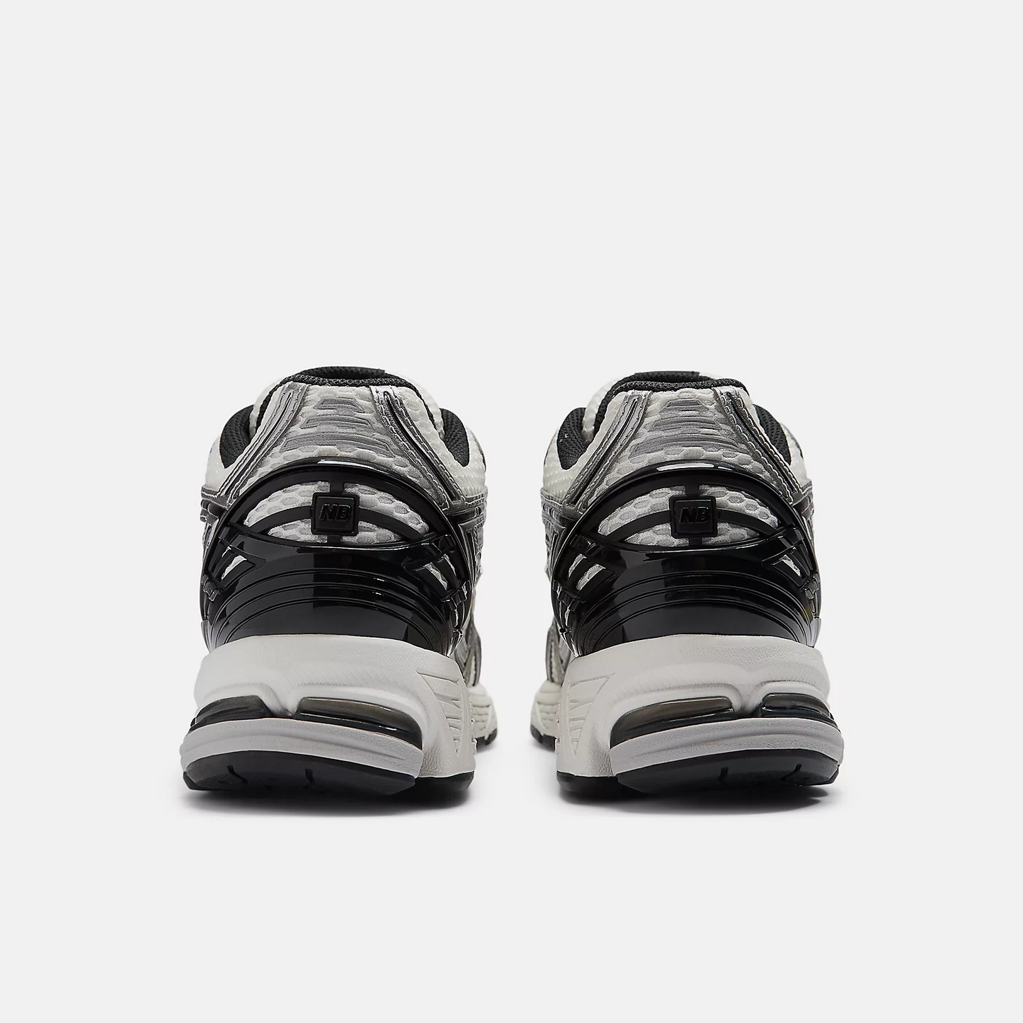New Balance 1906R Light Silver Metallic with White and Sea Salt