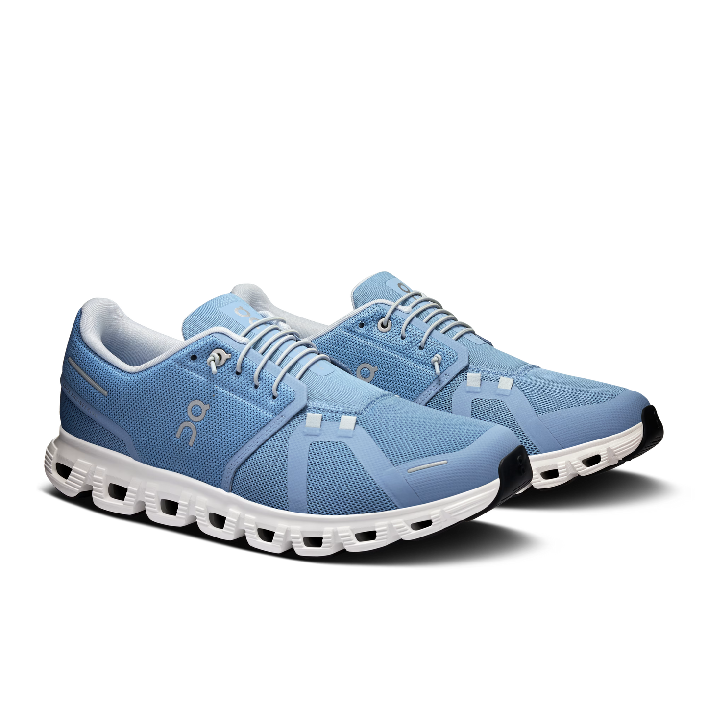 On Running Cloud 6 Chambray | White