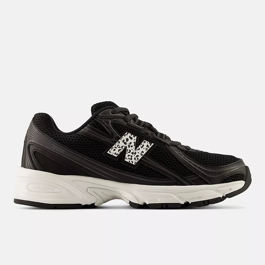 New Balance 740 Black with Sea Salt