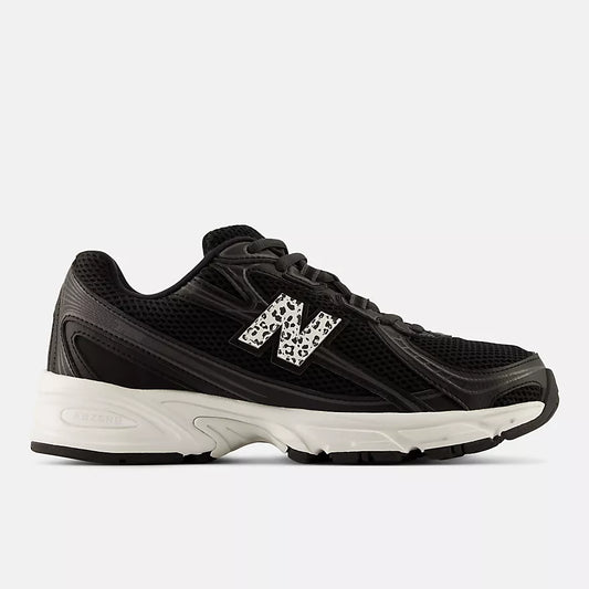 New Balance 740 Black with Sea Salt