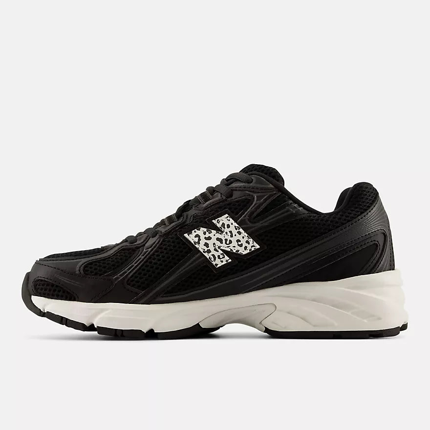 New Balance 740 Black with Sea Salt