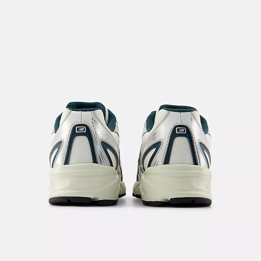 New Balance 740  Medusa Green with Angora
