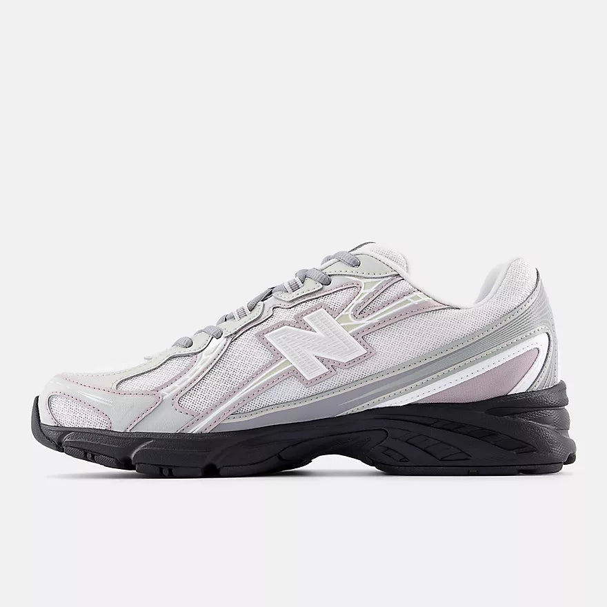 New Balance 740 SIilver Metallic with Raincloud