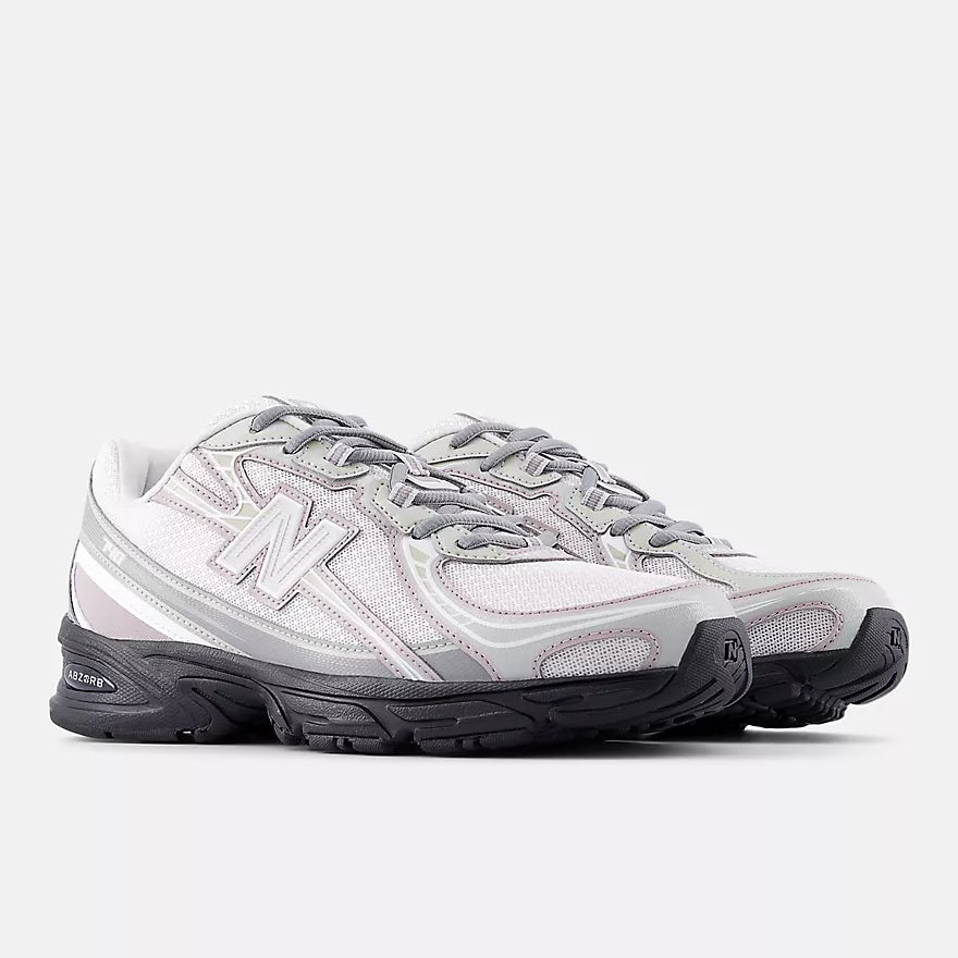 New Balance 740 SIilver Metallic with Raincloud