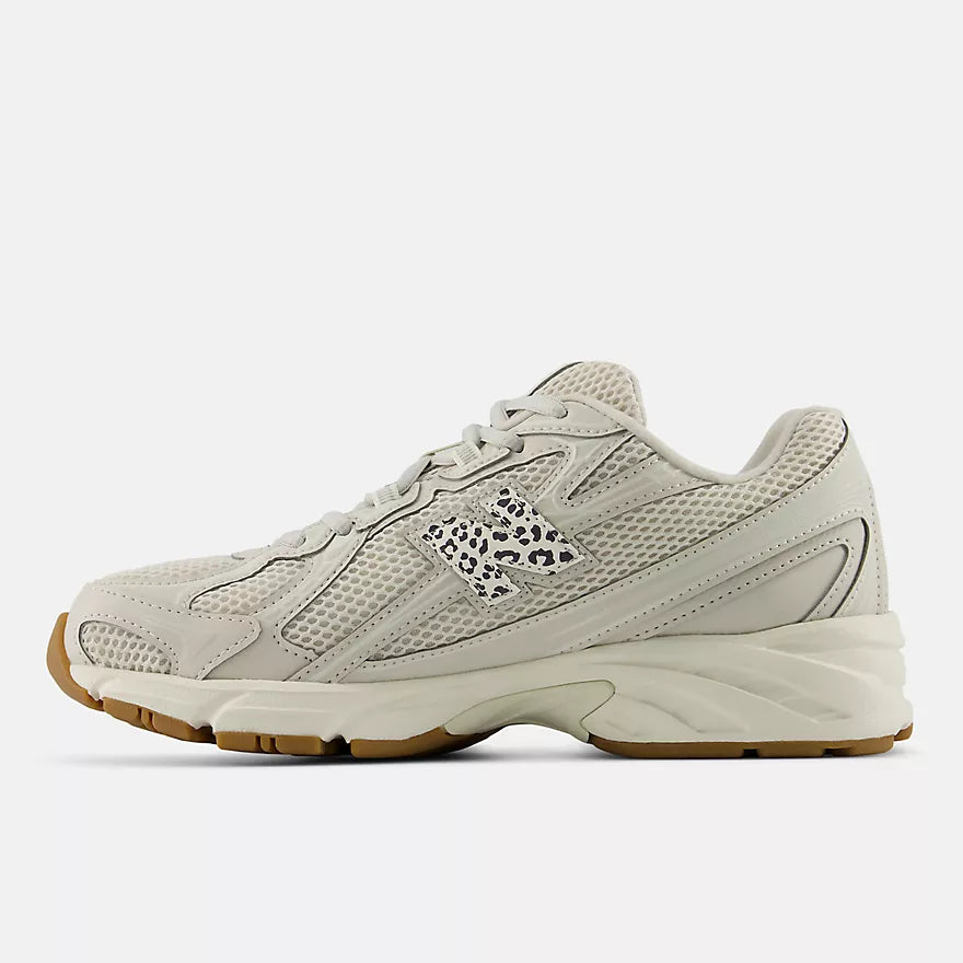New Balance 740 Moonbeam with Sea Salt