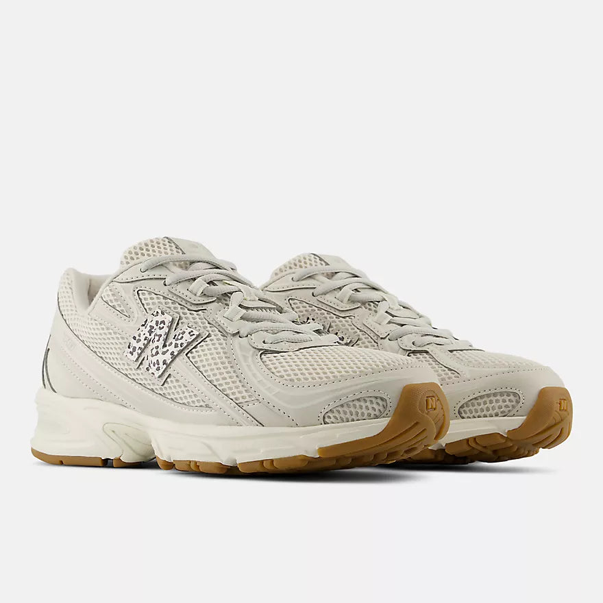New Balance 740 Moonbeam with Sea Salt