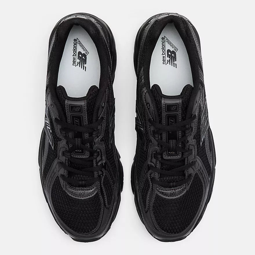 New Balance 740  Black