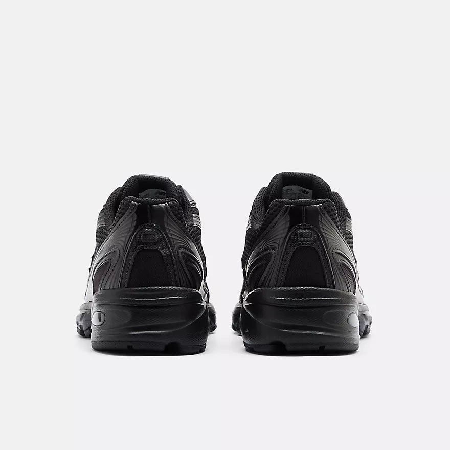 New Balance 740  Black
