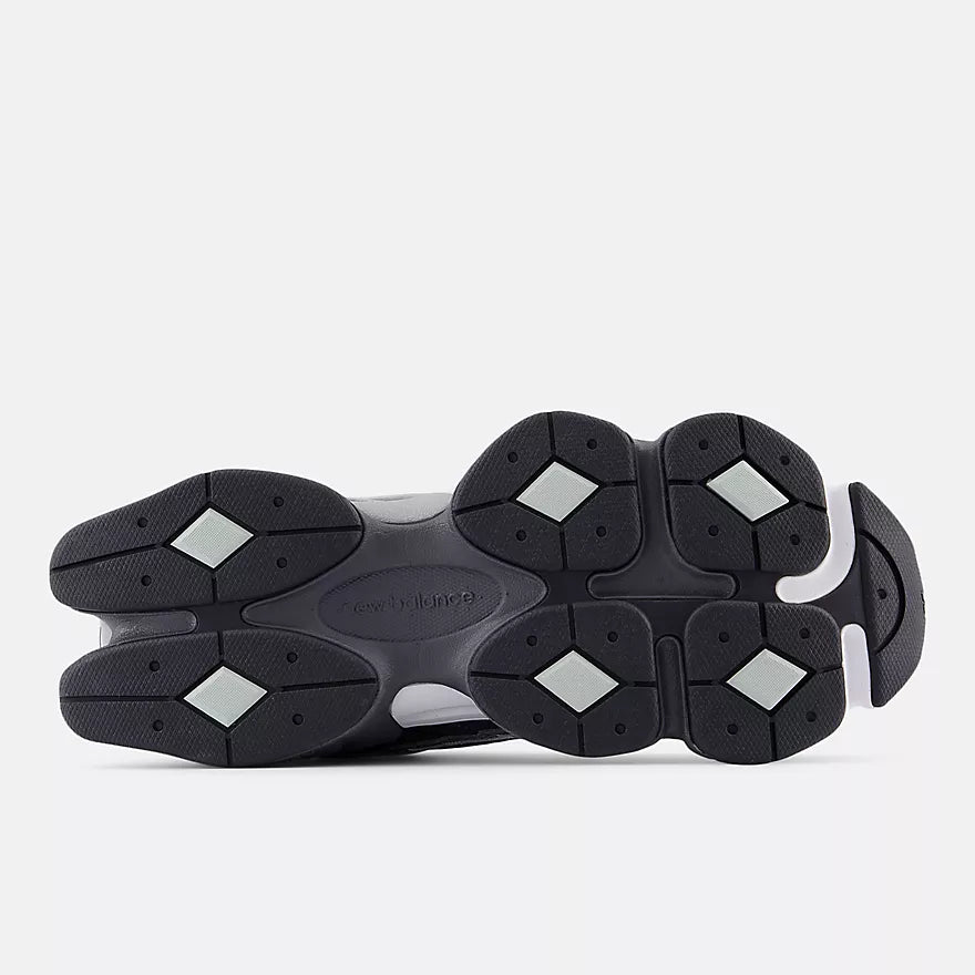 New Balance 9060 Magnet with Faded Black